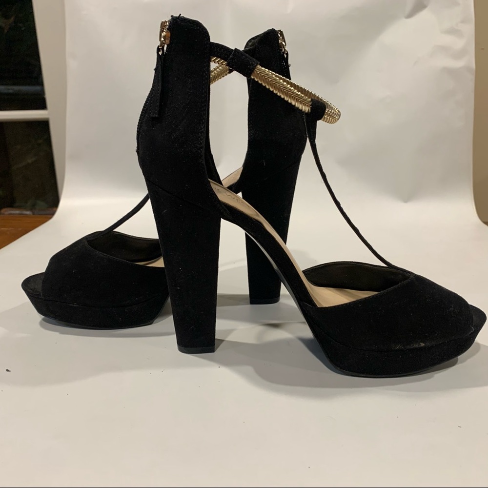 Sexy Nine West Pumps